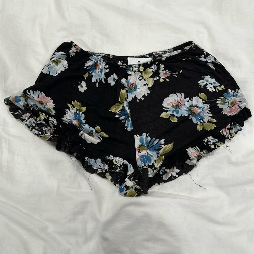 Brandy Melville shorts